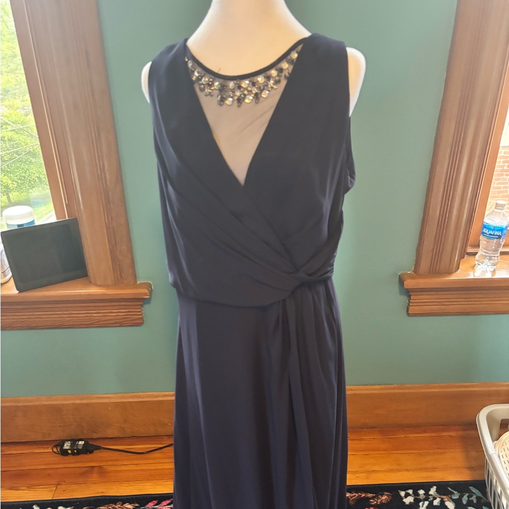 Eliza J Blue Sleeveless V-Neck Sheath Maxi Dress
